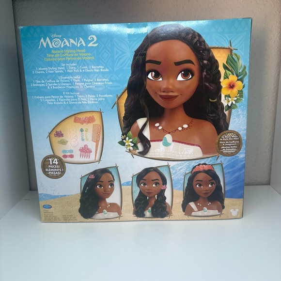 Disney Princess Moana Styling Head - Black Hair - Picture 4 of 7